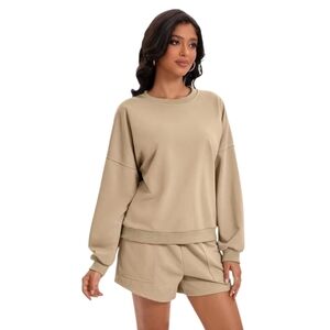 Oversized Long Sleeve Sweatshirt and Shorts Set w/ Pockets! Size XS  BNWOT